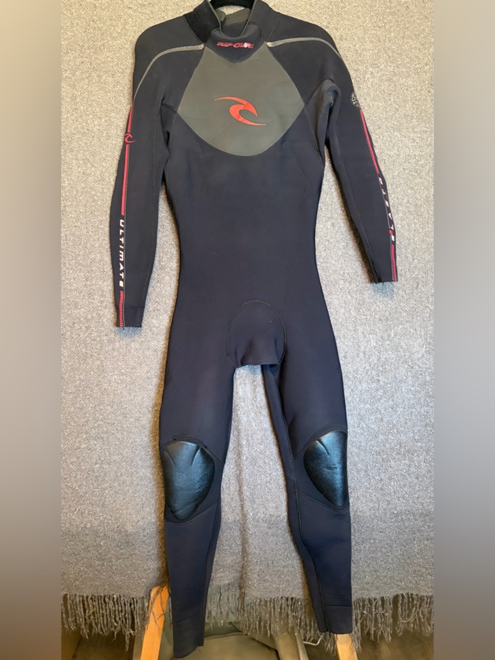 Rip Curl Men’s Full Wetsuit - Black with Red Accents